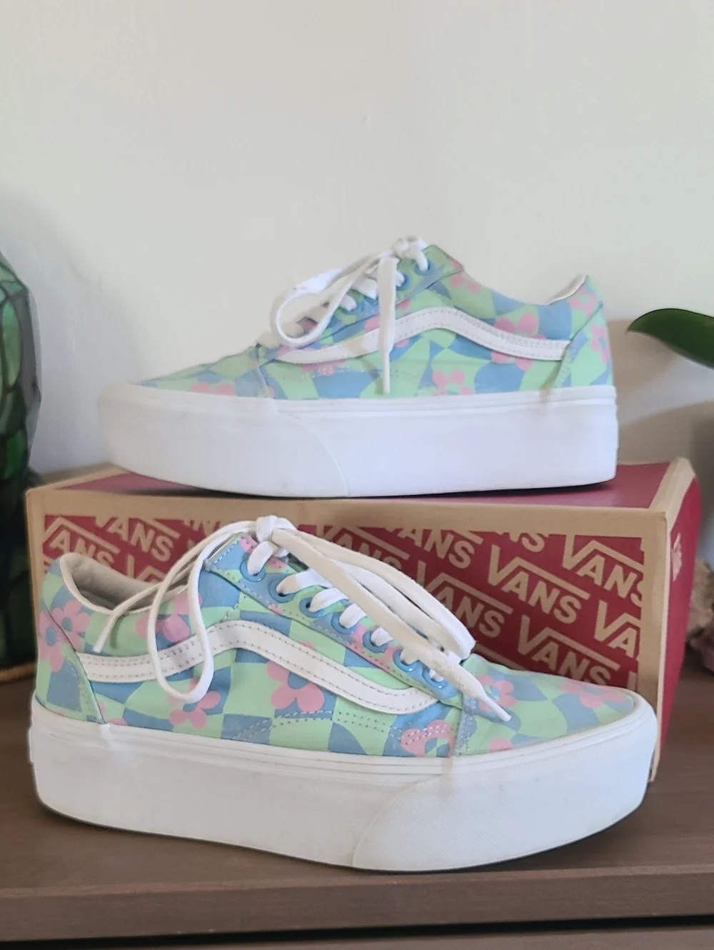 Vans Multi-Colored Stacked Checked Floral Platform Sneakers in Pastel Size 8
